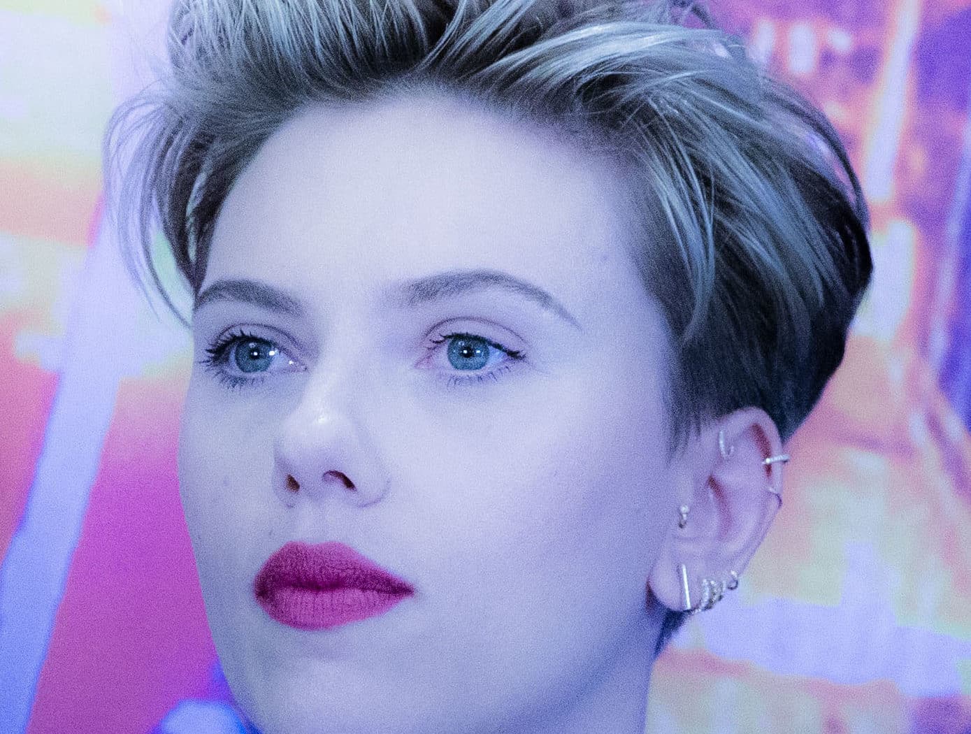 Scarlett Johnsson ghost in the city