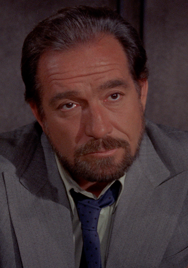 Ugo Tognazzi dans Au nom du peuple italien