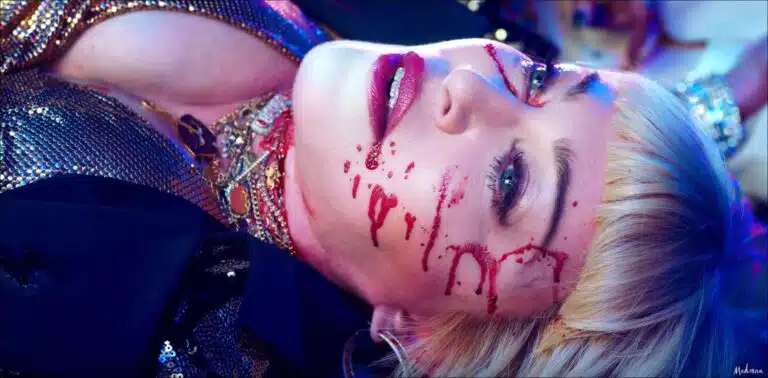 Madonna : le clip choc de God Control