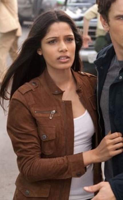 Freida Pinto dans La Planète des singes Les origines