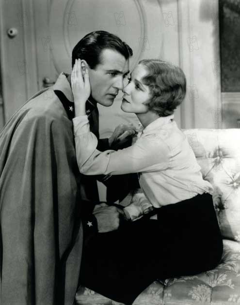 Gary Cooper et Helen Hayes dans L'Adieu aux armes de King Vidor