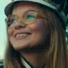 Raven Whitley dans Knives and skin
