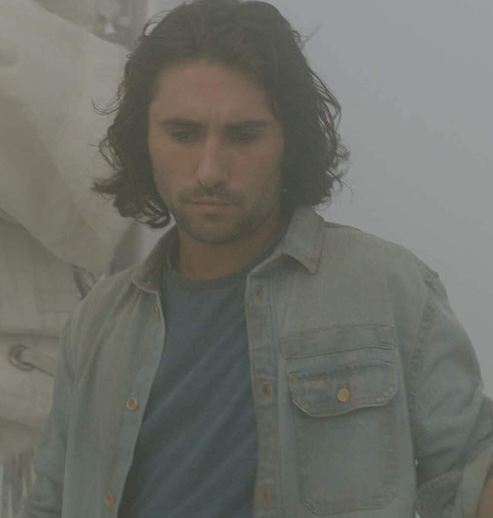 Joe Azzopardi dans The Boat