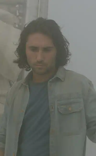 Joe Azzopardi dans The Boat