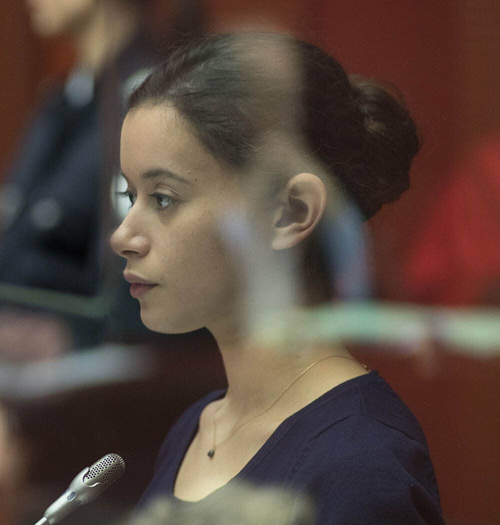 Mélissa Guers dans La fille au bracelet