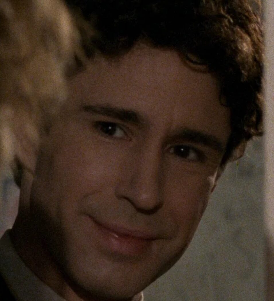 John Shea dans Lune de miel