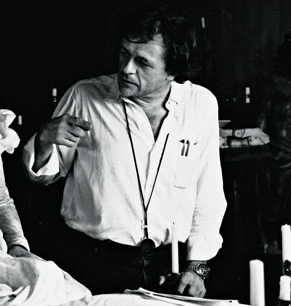 Patrrice Chéreau sur le tournage de La Reine Margot