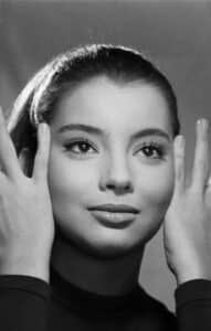 Jacqueline Sassard