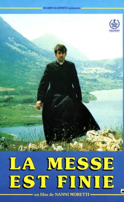 Affiche française de La Messe est finie