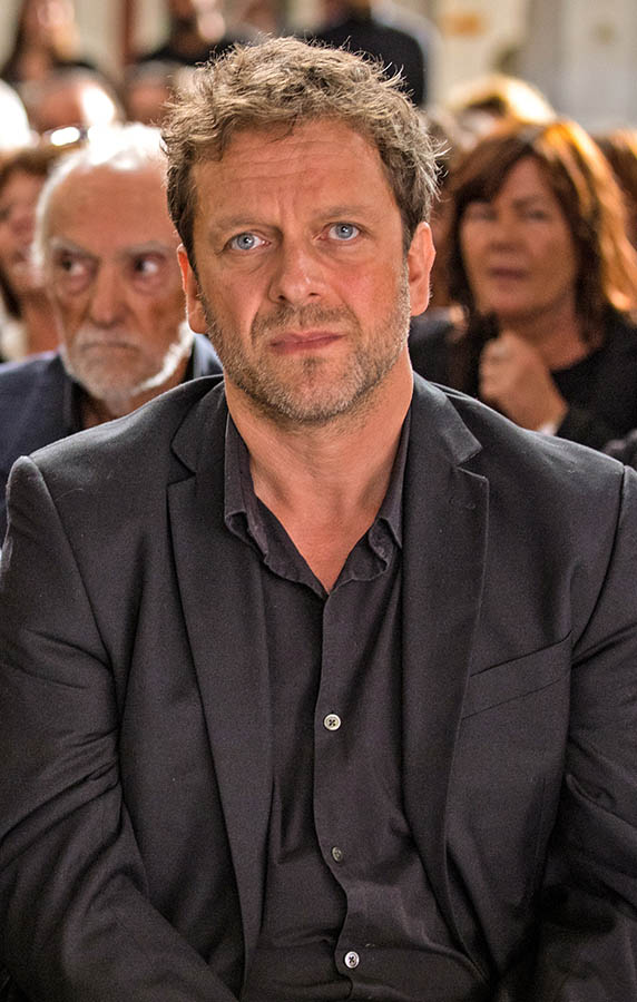 Jonathan Zaccaï dans Belle Fille (2020)
