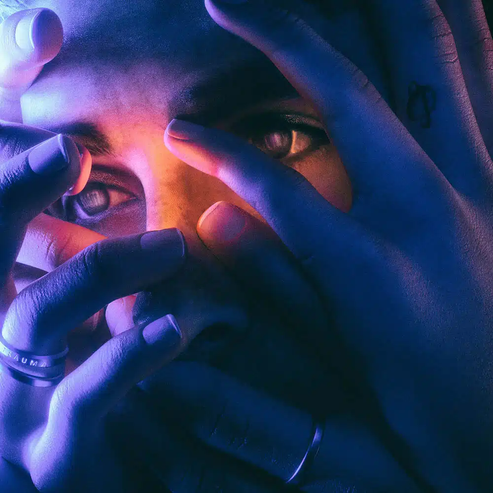 Fhin, pochette et cover de l'album Trauma