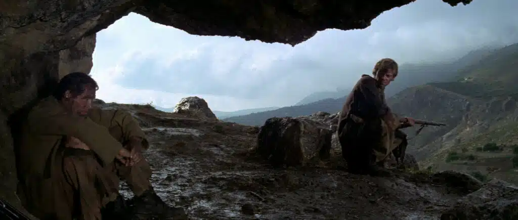 Photo de Malcom McDowell et Robert Shaw dans Deux hommes en fuite de Joseph Losey