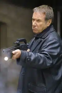 Yves Rénier