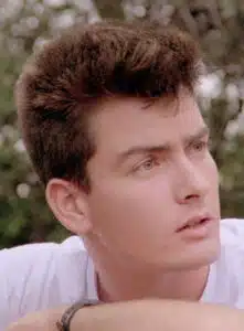 Charlie Sheen dans De sang Froid