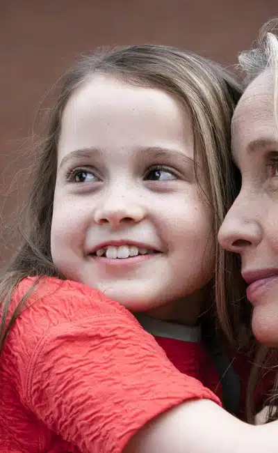Sophia Ally et Julie Delpy dans le drame My Zoé