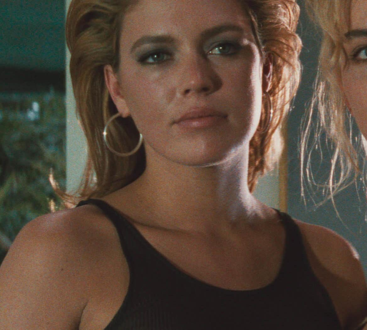 Leilani Sarelle dans Basic Instinct de Paul Verhoeven