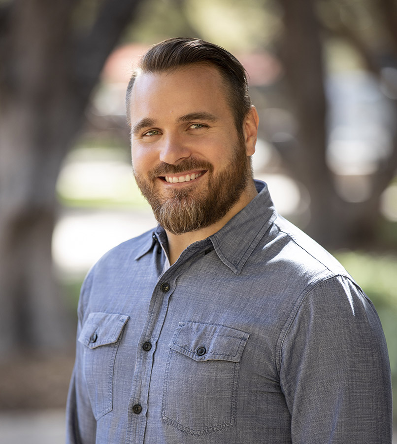 Joel Crawford, réalisateur de Les Croods 2, une nouvelle ère