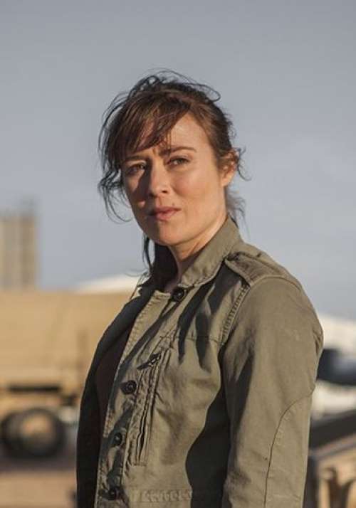 Jennifer Ehle, portrait