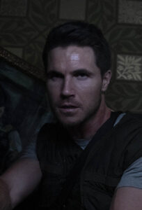 Robbie Amell