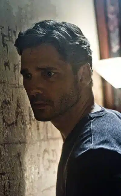 Eric Bana dans Délivre-nous du Mal