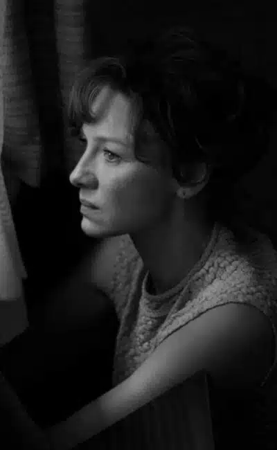 Caitriona Balfe, portrait