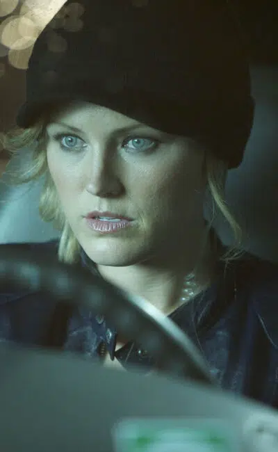 Malin Akerman dans 12 heures