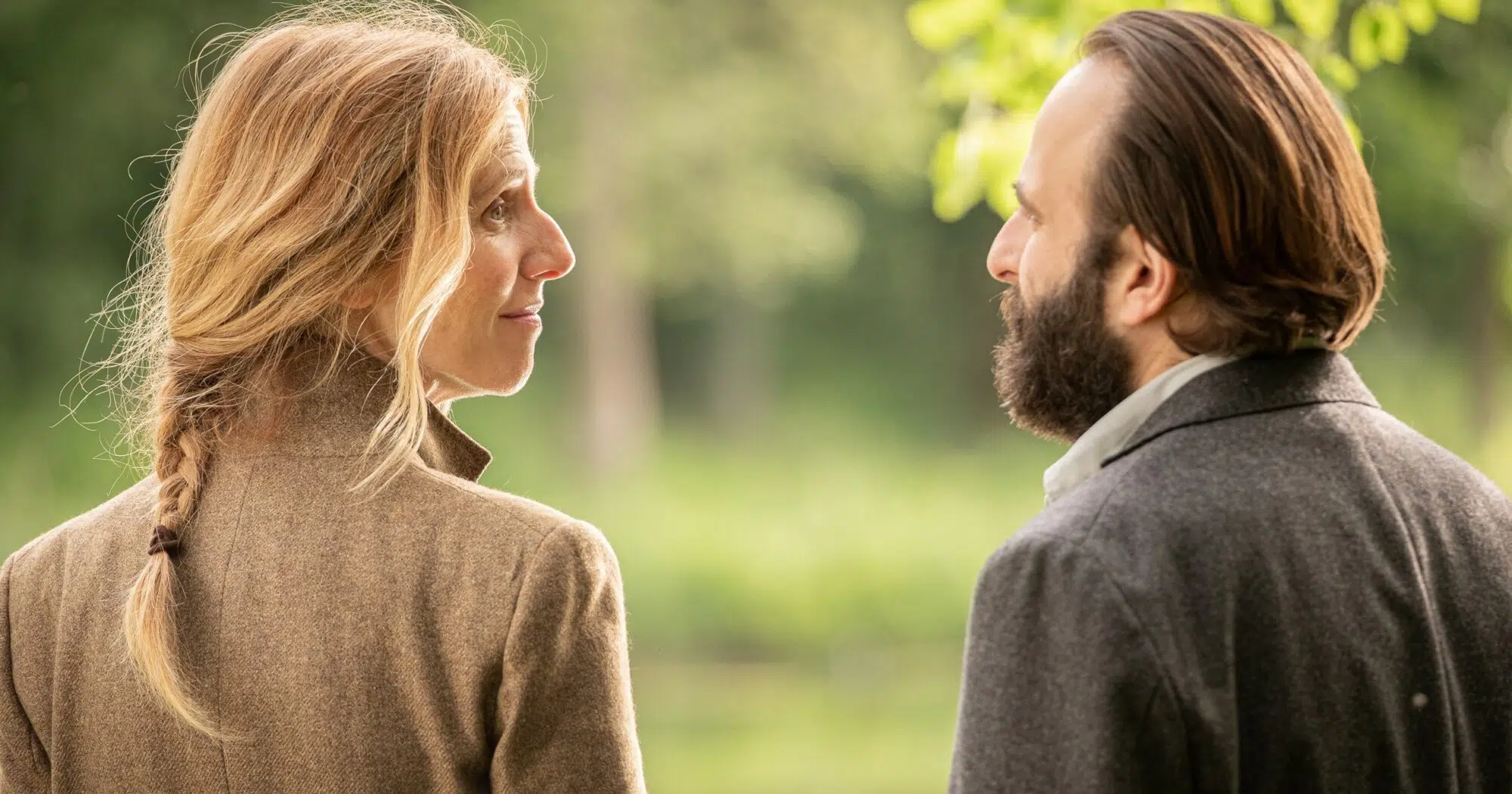 Vincent Macaigne et Sandrine Kiberlain dans Chronique d'une liaison passagère