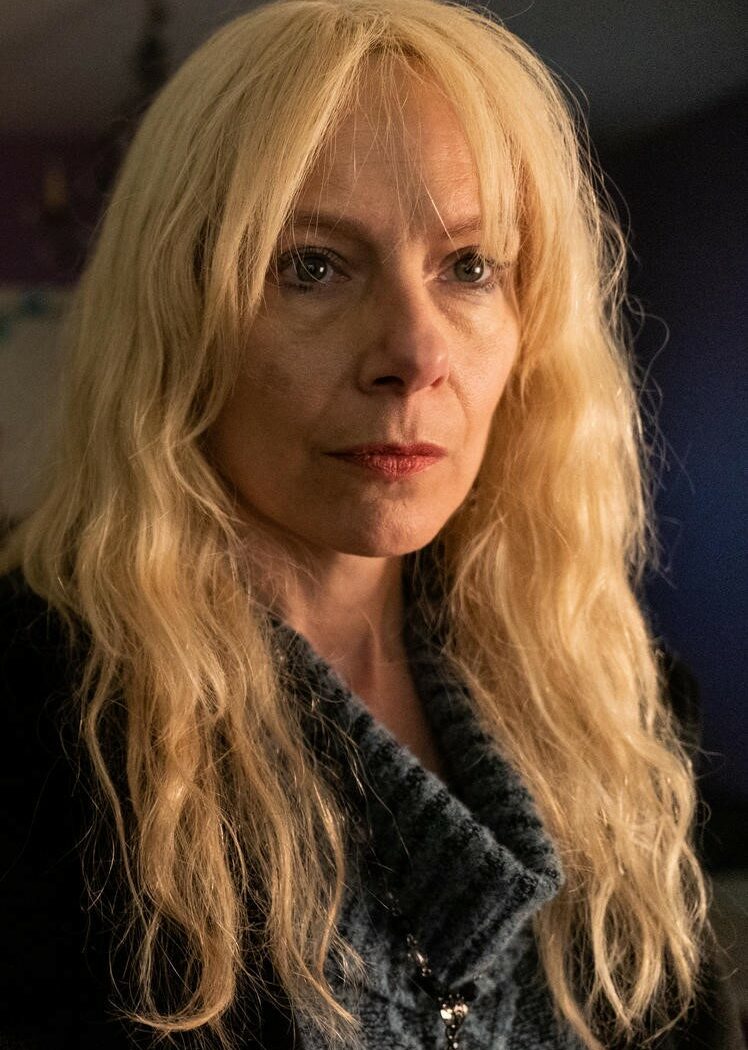 Amy Ryan dans Lost Girls (Netflix, 2020)