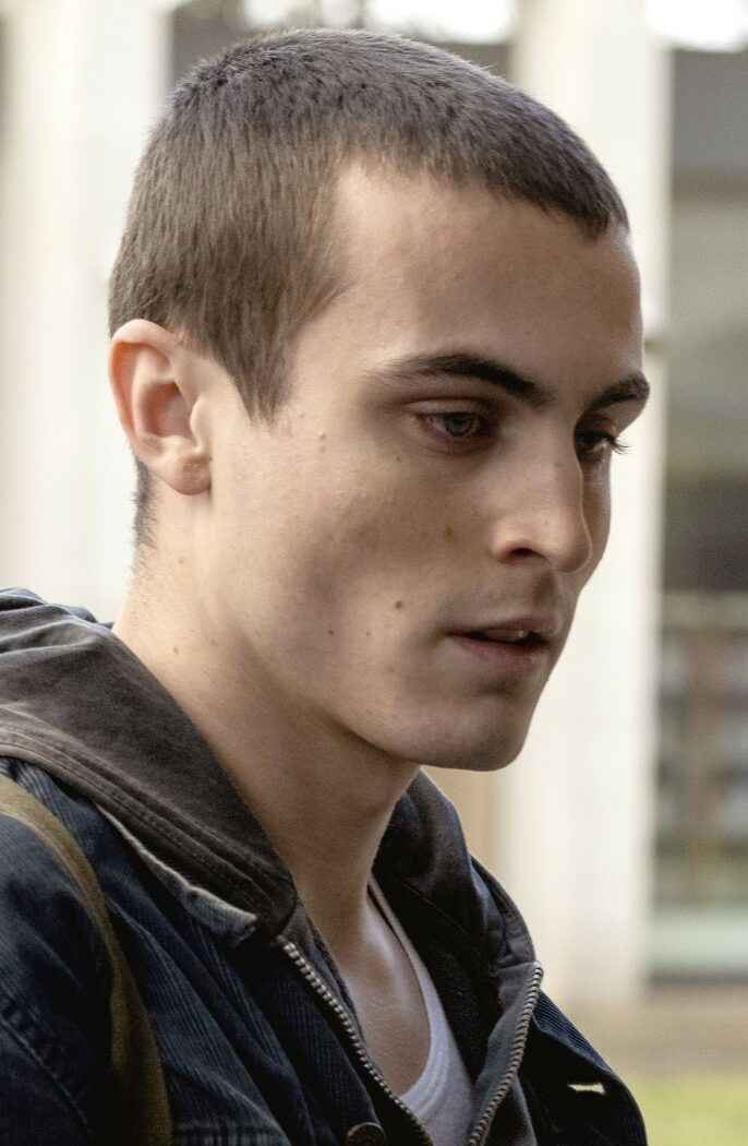 Julien de Saint Jean dans Arrête tes mensonges (2023)