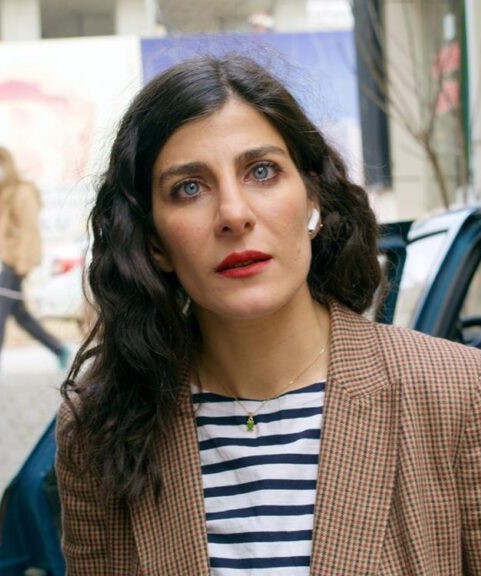 Mina Kavani, portrait