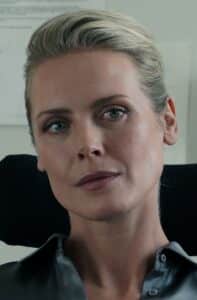 Synnøve Macody Lund