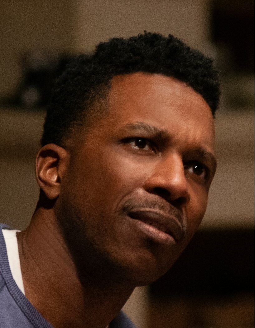 Leslie Odom Jr. dans L'Exorciste : Dévotion (2023)