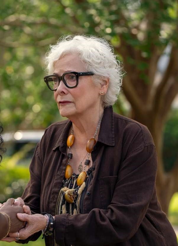 Betty Buckley, portrait