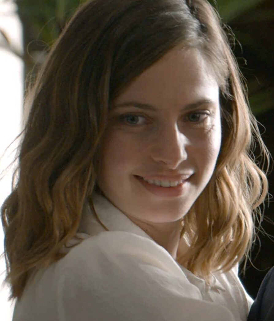 Chloé Couvellaud dans Cocorico