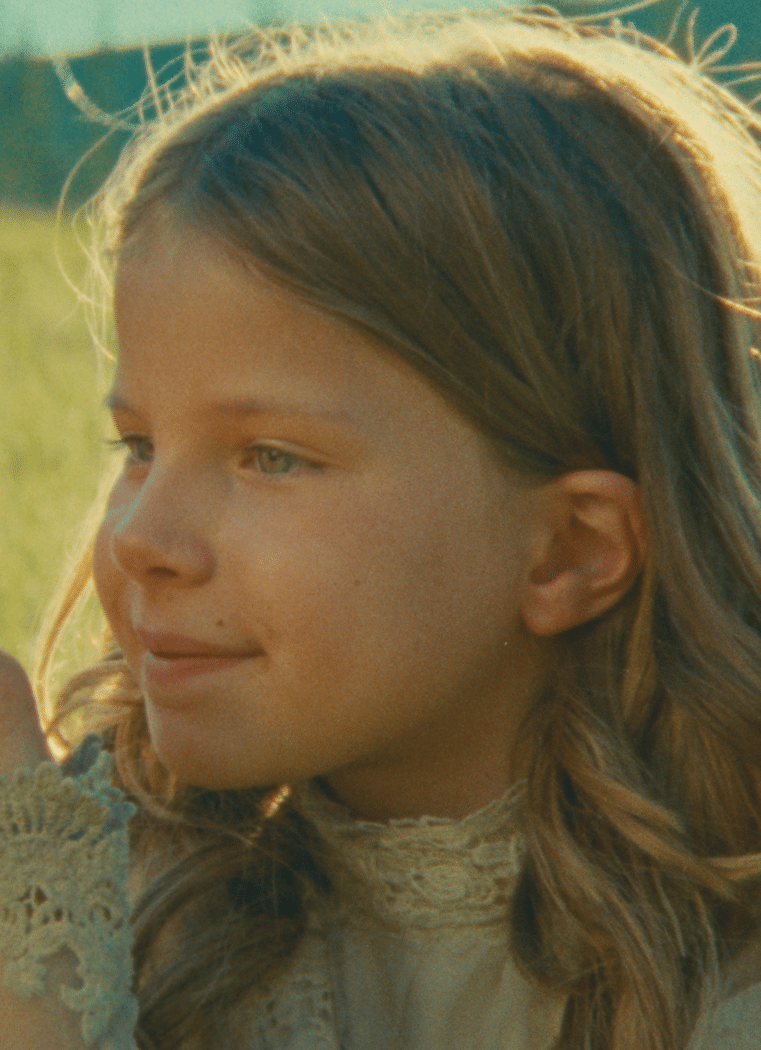 Lorelei Olivia Mote dans Riddle of Fire
