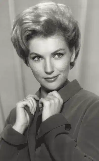 Joan O’Brien dans "Blondes, brunes et rousses" (1963)