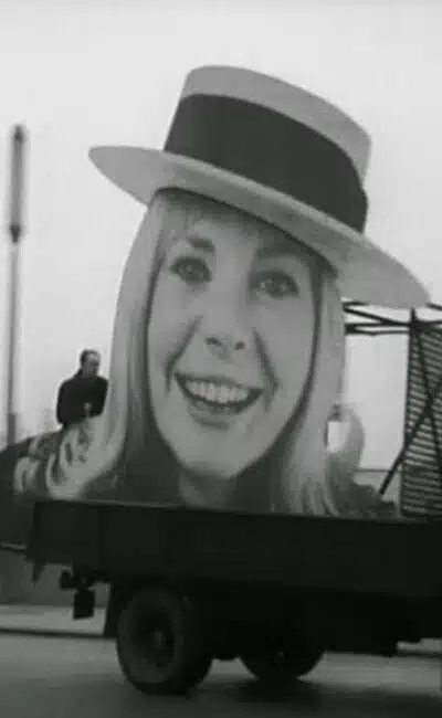 Barbara Ferris dans "Sauve qui peut" (1965) de John Boorman