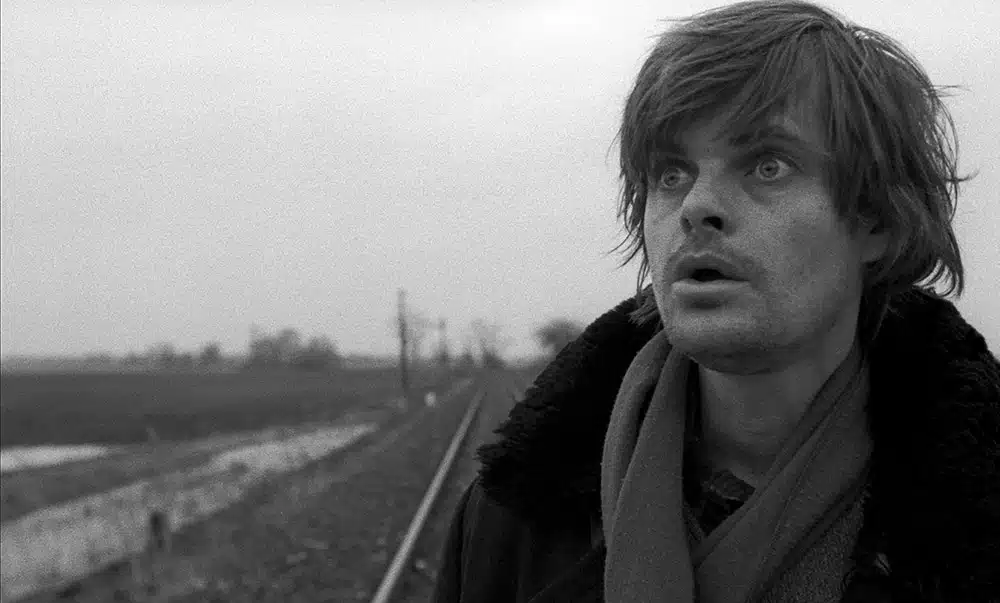 Lars Rudolph dans Les Harmonies Werckmeister de Béla Tarr