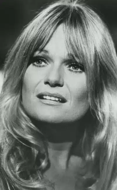 Valerie Perrine dans "Police frontière" (1982)