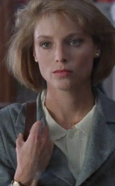Kelly Curtis dans La Secte