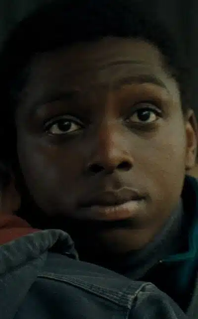 Mamadou Haïdara dans Kyma l'onde mystérieuse - © 2025 Moana Films SAS - Sony Pictures Entertainment France SAS