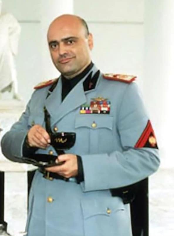Claudio Spadaro dans "Un thé avec Mussollini" (1999)