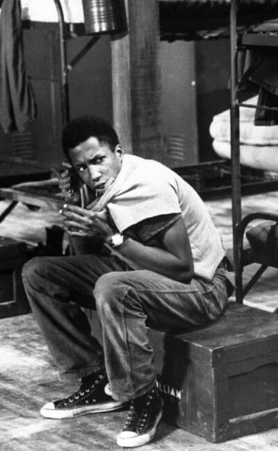 Michael Wright dans "Streamers" (1983) de Robert Altman
